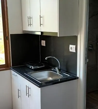 Resul Pushi クサミル