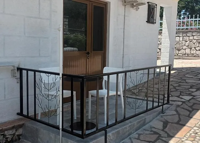 Resul Pushi Gasthuis 3*