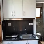 Resul Pushi בית הארחה קסאמיל