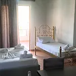 Resul Pushi בית הארחה 3*