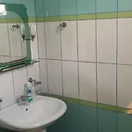 Resul Pushi בית הארחה 3*