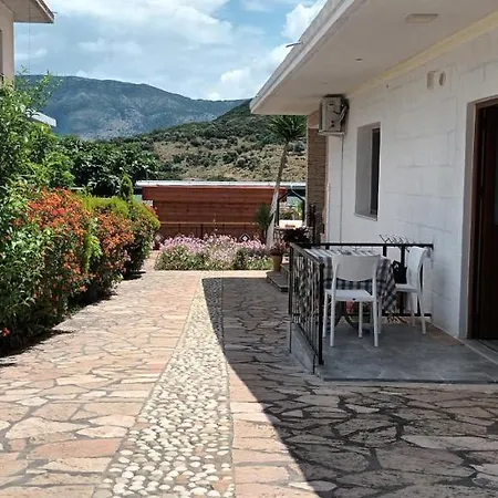 Konukevi Resul Pushi Ksamil